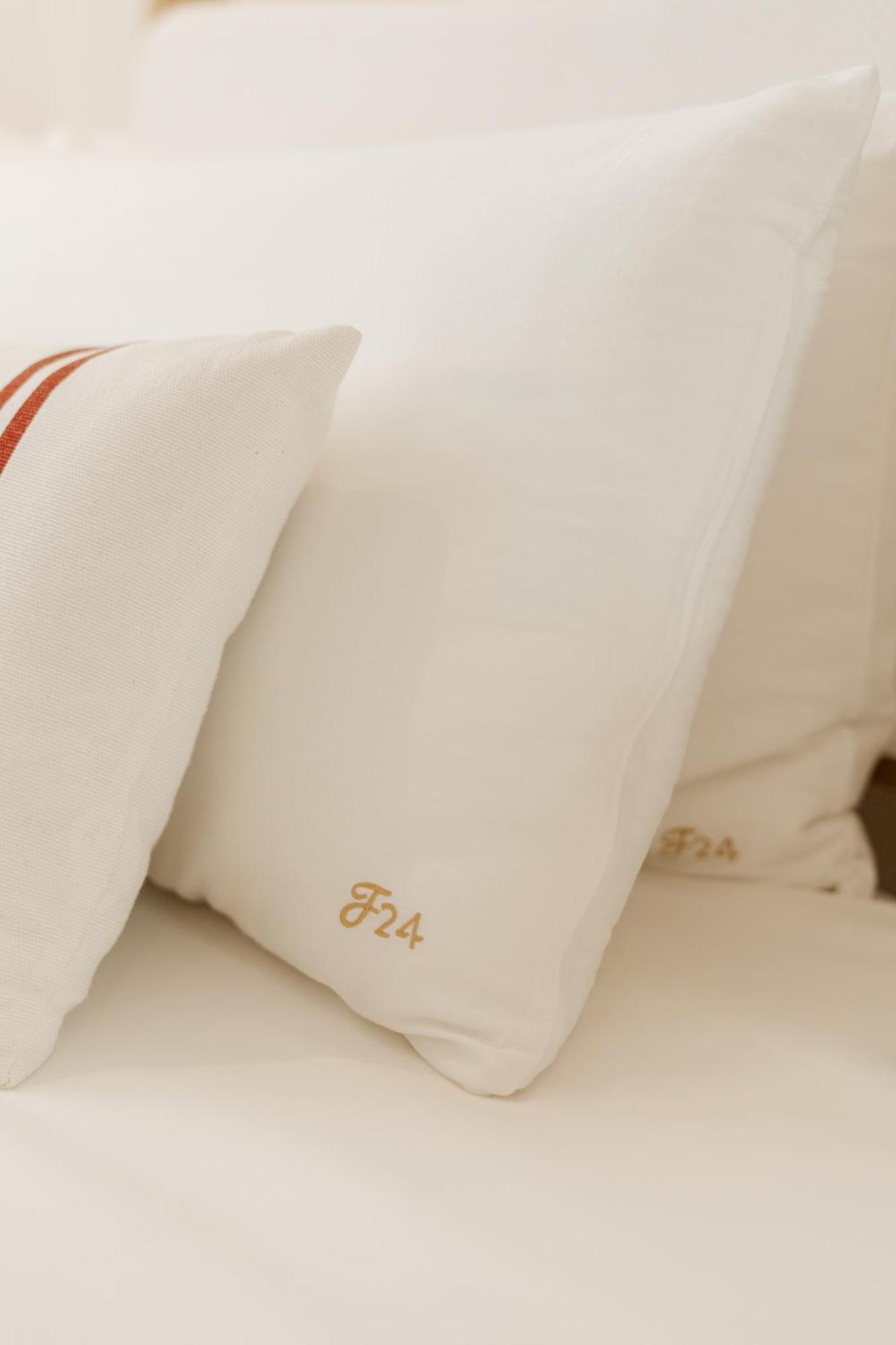 Emblemático F24-only Adults Hotel